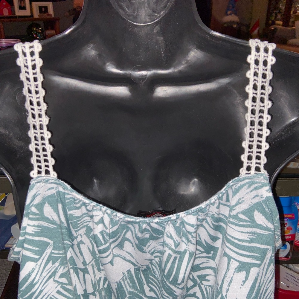 Lava Lace Tank Top - Picture 4 of 4